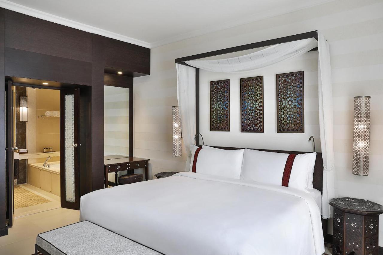 Al Manara, A Luxury Collection Hotel, Акаба Экстерьер фото